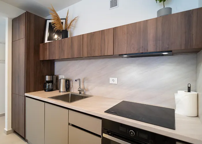 Ocean Lagoon By Belmont Realty דירה *