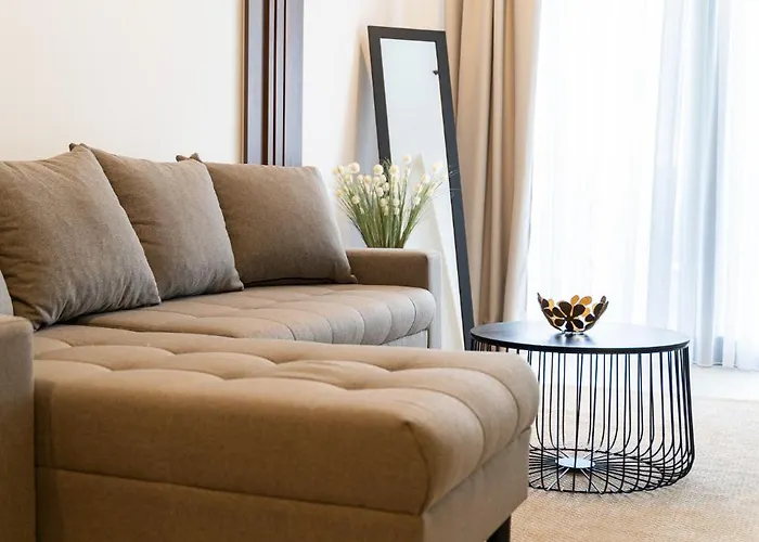 Ocean Lagoon By Belmont Realty アパート ザダル