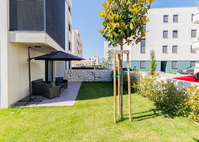 Ocean Lagoon By Belmont Realty זאדאר